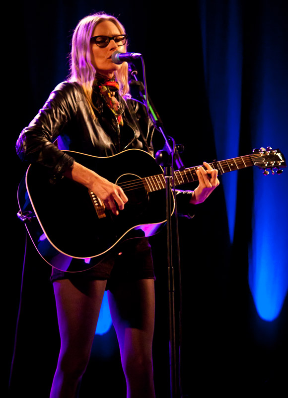 Milyen magas Aimee Mann