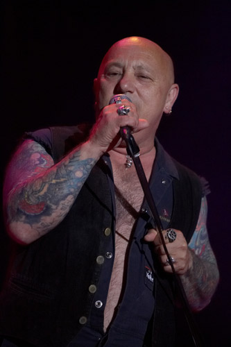 Hur lång är Angry Anderson