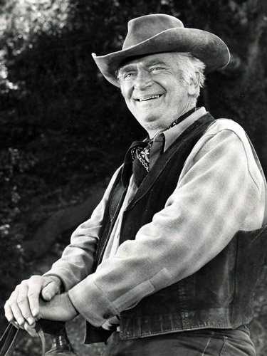 Visok je Buddy Ebsen