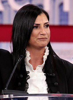 Dana Loesch (39570074475) (zugeschnitten)