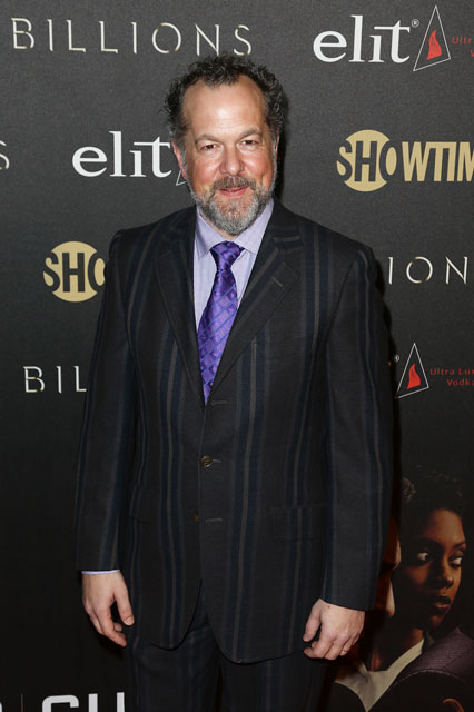 ¿Qué altura tiene David Costabile?