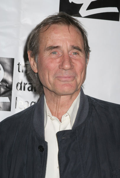 ¿Qué altura tiene Jim Dale?