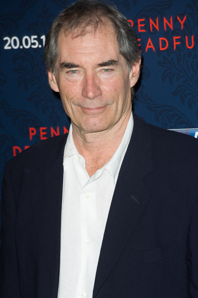 Hur lång är TImothy Dalton